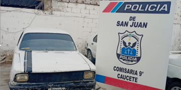 Un menor chocó dos veces a un móvil policial y desató una persecución en Caucete