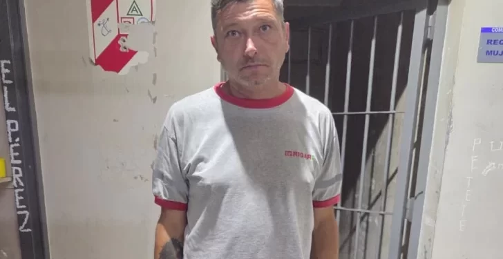 Camionero amenazó con un cuchillo a un ciclista y terminó detenido