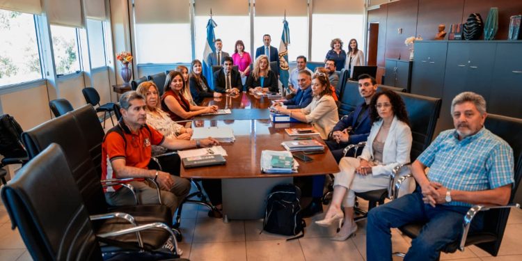 El Gobierno Provincial hizo un nuevo ofrecimiento a los gremios