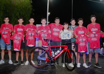 Chimbas presentó la indumentaria para la temporada de ruta