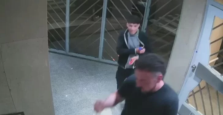 Un hombre fue drogado, reducido y asaltado por una banda que conoció a través de una app de citas