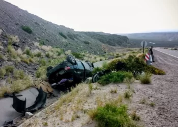 Una familia sanjuanina volcó en Ruta 40