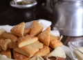 Ideal para los mates: la receta más fácil para hacer bizcochitos de queso