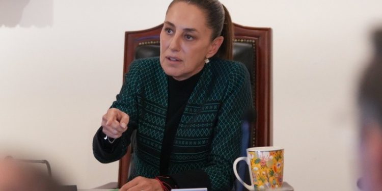 Un hombre acosó y tocó sin su consentimiento a la presidenta de México