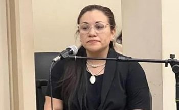 Fuerte apoyo en redes a la obstetra condenada por negligencia en un parto