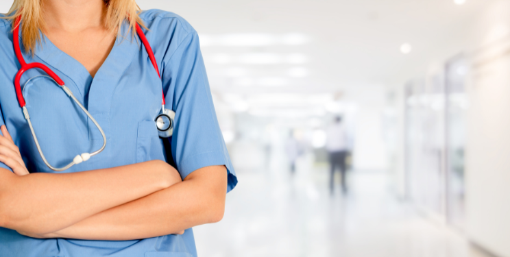 Investigan a una enfermera del Hospital Marcial Quiroga por presunta falsificación de certificados