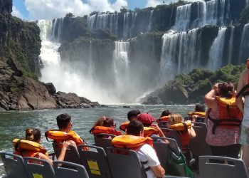 Fin de semana largo: viajaron 21% más turistas y el gasto creció 34%