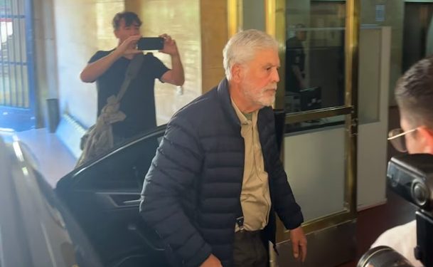 Julio De Vido se entregó en Comodoro Py y quedó detenido por la tragedia de Once