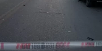 Hombre murió tras ser atropellado por una moto en pleno Rawson