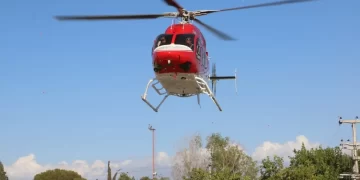El helicóptero sanitario trasladó de urgencia a un paciente con ACV