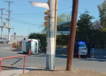 Rivadavia: un auto volcó en plena siesta