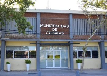 La intendente Daniela Rodríguez otorgó un bono navideño de $150.000 al personal contratado