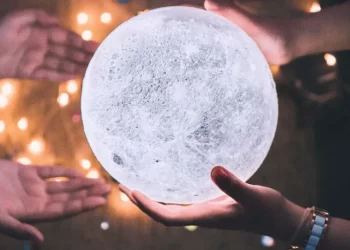 Luna llena de diciembre: los cuatro rituales poderosos para cerrar ciclos