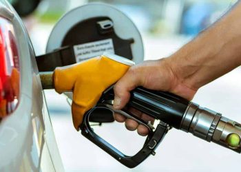 Atención conductores: las estaciones de servicio de San Juan cerrarán por la noche el 24 y 31 de diciembre