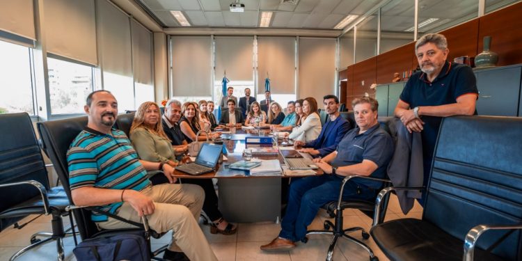 El Gobierno y los gremios docentes retomaron la negociación paritaria 2025 en su quinta sesión