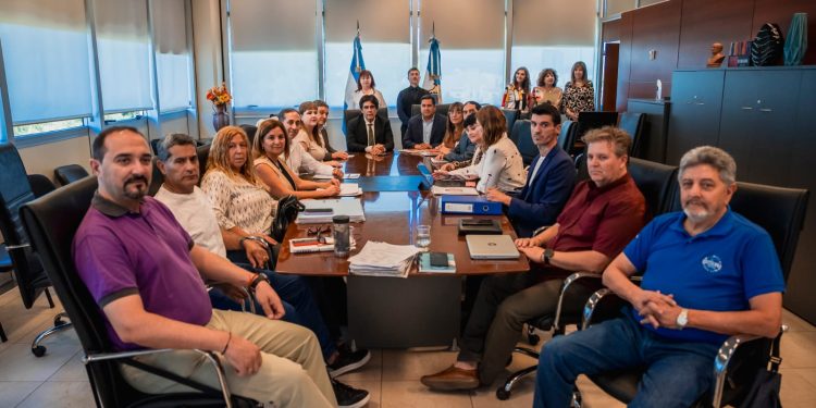 El Gobierno y los gremios docentes iniciaron la sexta sesión de la paritaria