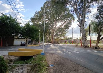 Grave siniestro vial en Chimbas: motociclista fue embestido por una camioneta que se fugó