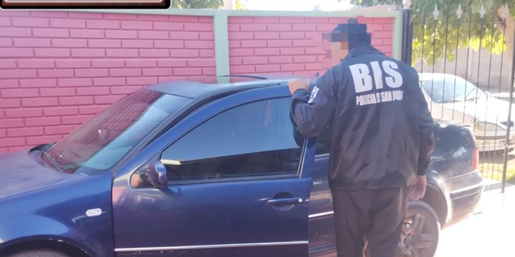 Detuvieron a un hombre por el robo de dinero en una estación de servicio de Pocito