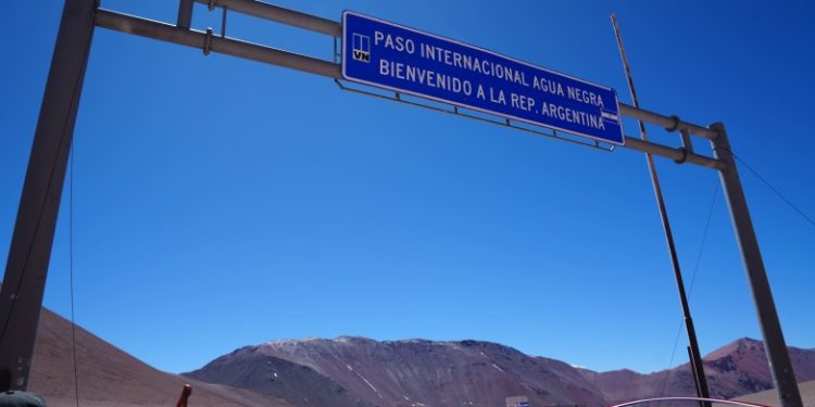 Agua Negra registró más de 9000 personas y 2700 vehículos en el primer tramo de la temporada 2025-2026