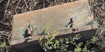 Vecinos atrapan a ladrón y la policía lo salva de los golpes tras un robo