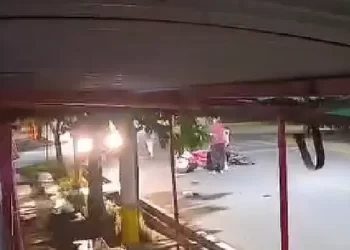 Repartidor fue atropellado por una moto que escapó