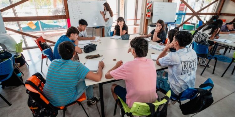 Se brindan en seis sedes las clases de apoyo escolar gratuito para secundaria