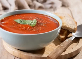 Cómo hacer un gazpacho criollo bien frío en pocos pasos