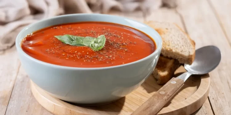 Cómo hacer un gazpacho criollo bien frío en pocos pasos
