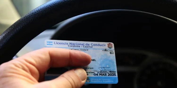 Hombre de 71 años fue condenado por usar una licencia de conducir falsa