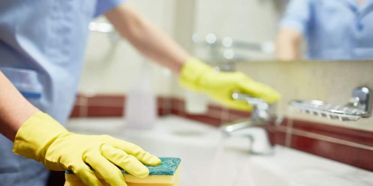 Consejos prácticos para limpiar el baño y mantenerlo impecable por más tiempo