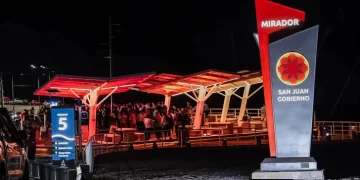 Orrego inauguró la temporada de verano y nuevos miradores en Punta Negra