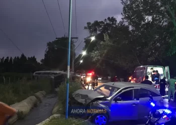 Choque en Albardón: denunciaron el robo de $15 millones que quedaron esparcidos tras el impacto