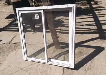 Detuvieron a un joven cuando intentaba robar ventanas de una vivienda