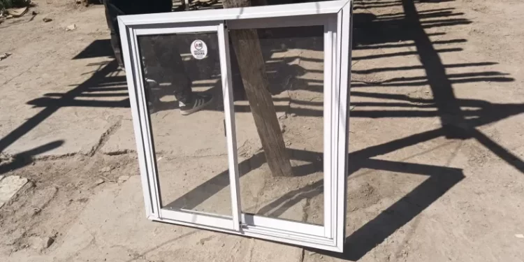 Detuvieron a un joven cuando intentaba robar ventanas de una vivienda