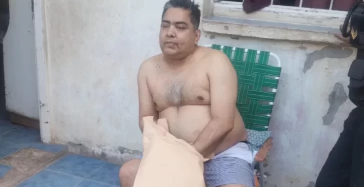 Violencia extrema en Santa Lucía: atacó a su hijo adolescente a golpes y tiros con un arma robada