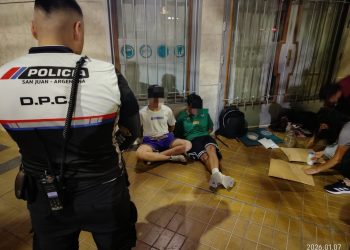 Detuvieron a dos jóvenes en pleno centro con más de un kilo de marihuana