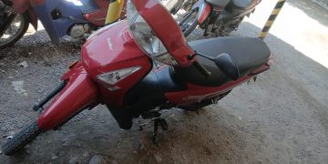 Detuvieron a un joven de 18 años cuando intentaba robar una moto en Rawson