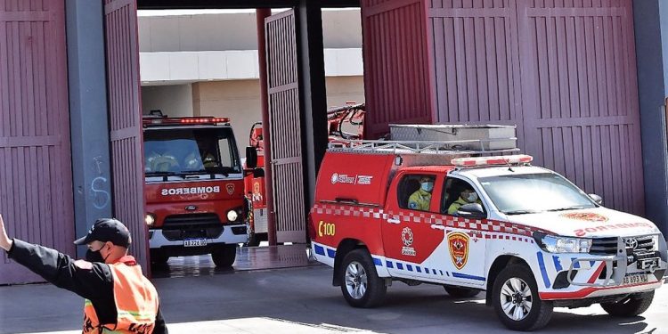 Incendio destruyó por completo un kiosco en Zonda y dejó importantes pérdidas