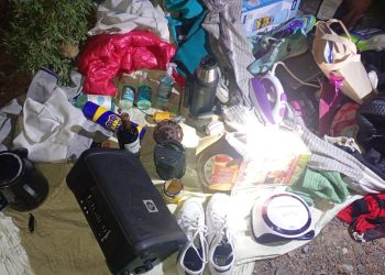 Detuvieron a dos hombres tras desvalijar una casa