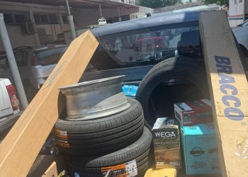 Allanamiento en Capital: secuestran autopartes y aceite robados de un lubricentro