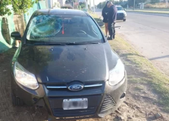 Atropelló a su novio luego de una discusión y fue detenida: tiene 18 años