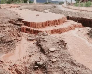 Barreal quedó con accesos complicados tras la tormenta