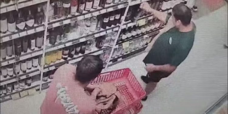 Detuvieron a dos argentinos en Brasil por robar whisky importado de un supermercado