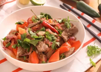 Receta para sobrevivir al calor: ¿Cómo preparar una ensalada “tailandesa”?