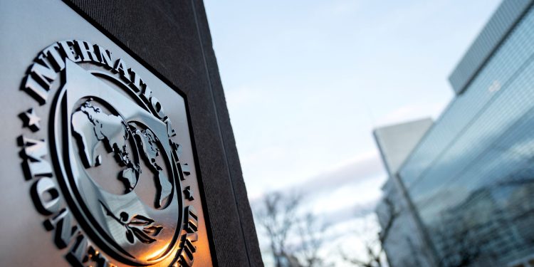 El FMI mantiene sus proyecciones de crecimiento para la economía argentina de 4% en 2026 y 2027