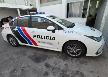 Una mujer dio a luz en su casa con asistencia policial