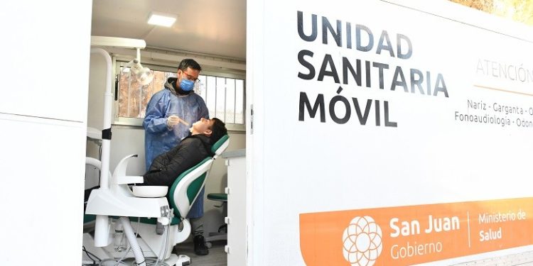 Salud: operativos gratuitos en Albardón y Rawson con unidades móviles y quirófano veterinario