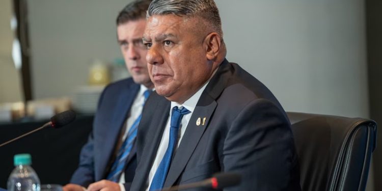 La Justicia citó a indagatoria a Tapia y Toviggino y les prohibió salir del país en una causa contra la AFA