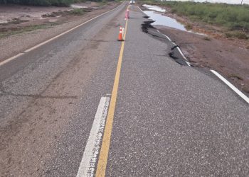 Graves daños por las lluvias y corte total de la Ruta Nacional 141 entre Caucete y La Rioja