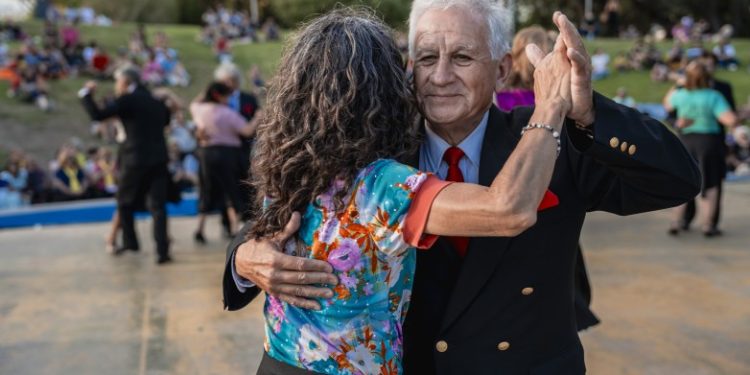 Abren las inscripciones a talleres artísticos, recreativos y de estimulación para personas mayores